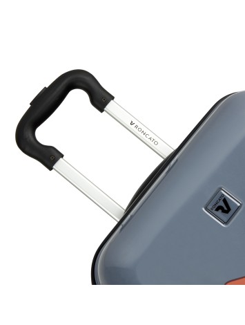 Looney Tunes Cabin Trolley